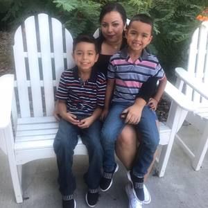 Meet your Posher, Alma